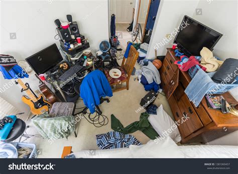 450 Messy Teenage Bedroom Images, Stock Photos & Vectors | Shutterstock
