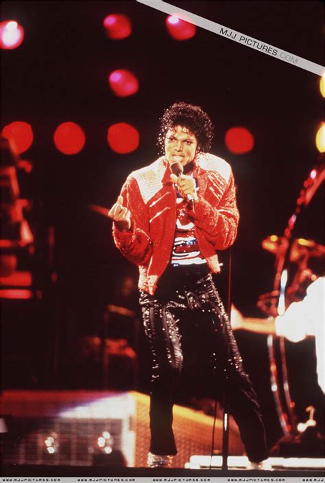 MJ's beat it live - Michael Jackson Photo (20922233) - Fanpop