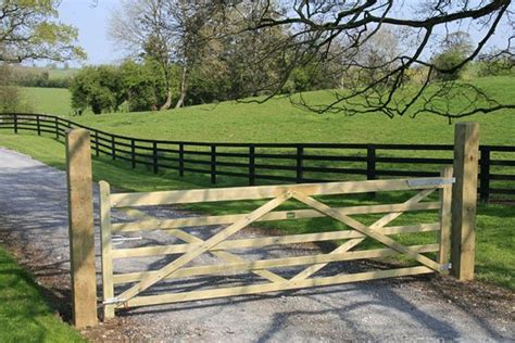 Farm gate, Farm gate entrance, Farm entrance