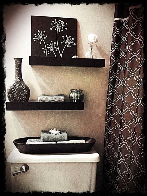 Bathroom Wall Art Ideas Decor Beautiful Different Ways Decorating A ...