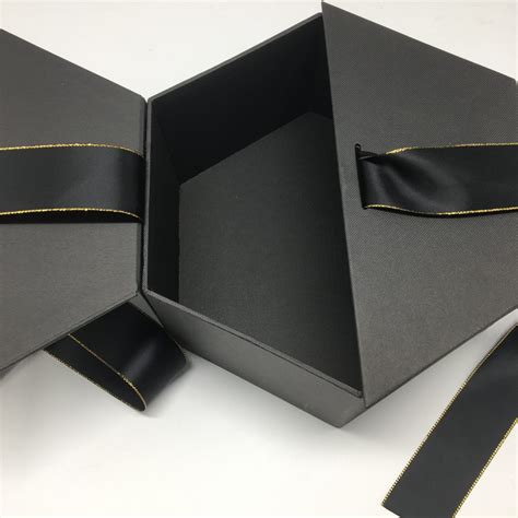 Custom 1000pcs Luxury Gift Boxes Black Ribbon Gift Boxes For Perfume ...