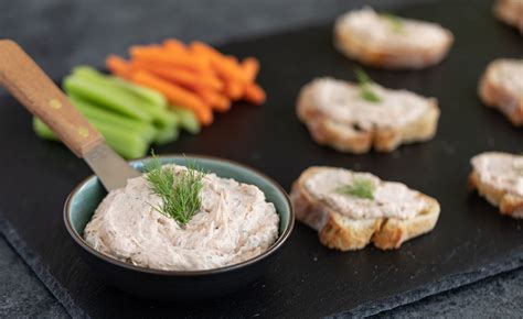 Honey Smoked Salmon® Paté | Honey Smoked Fish Co.