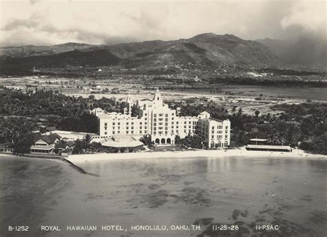 Royal Hawaiian Hotel - Hawaii Pictures