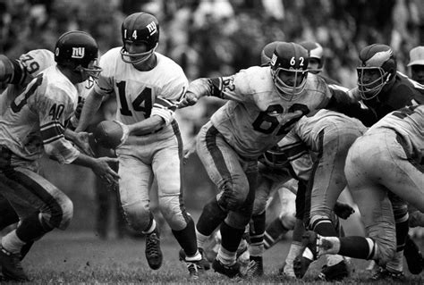 Y. A. Tittle: At 37, the Giants' Quarterback Remains As Strong and Sharp As Ever - Sports ...