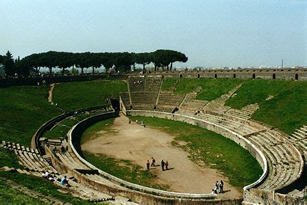Amphitheater of Pompeii Historical Facts and Pictures | The History Hub