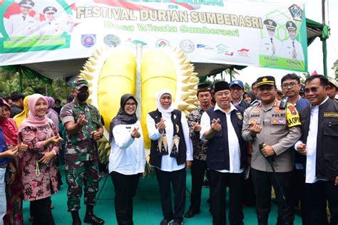 Gubernur Jawa Timur Khofifah Kenalkan Durian Varietas Baru Sekelas Black Thorn di Festival ...