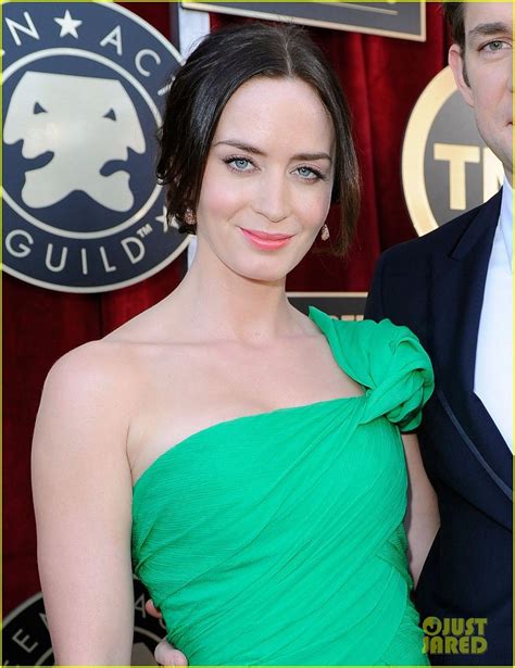 Emily Blunt John Krasinski, Sag Awards, Emily Blunt, Yandex, Maps, One Shoulder, Hollywood ...