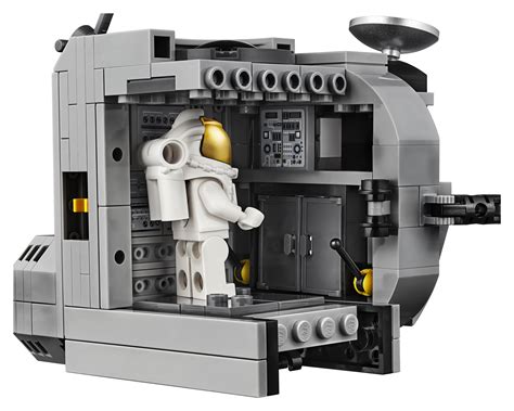 LEGO® Creator Expert NASA Apollo 11 Lunar Lander Coming Soon! – MILUG