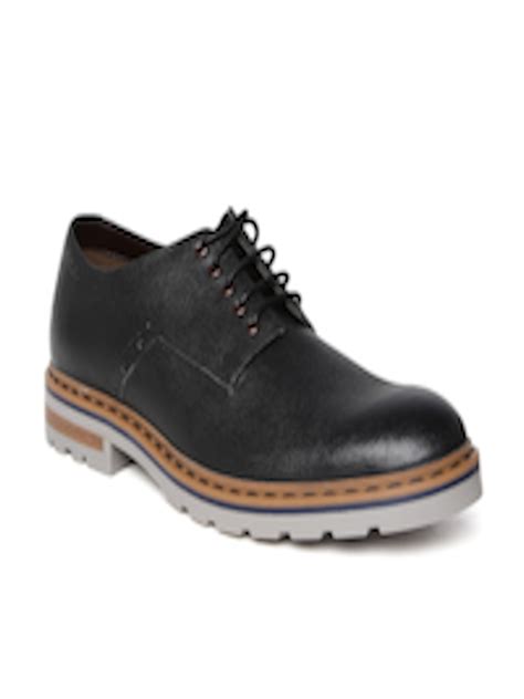 Buy Clarks Men Black Dargo Leather Casual Shoes - Casual Shoes for Men ...