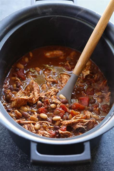 Crockpot Chicken Chili (set it and forget it!) - Fit Foodie Finds