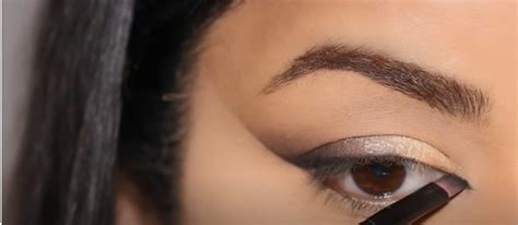 3 Easy Eyeshadow Tutorials for Beginners | Upstyle