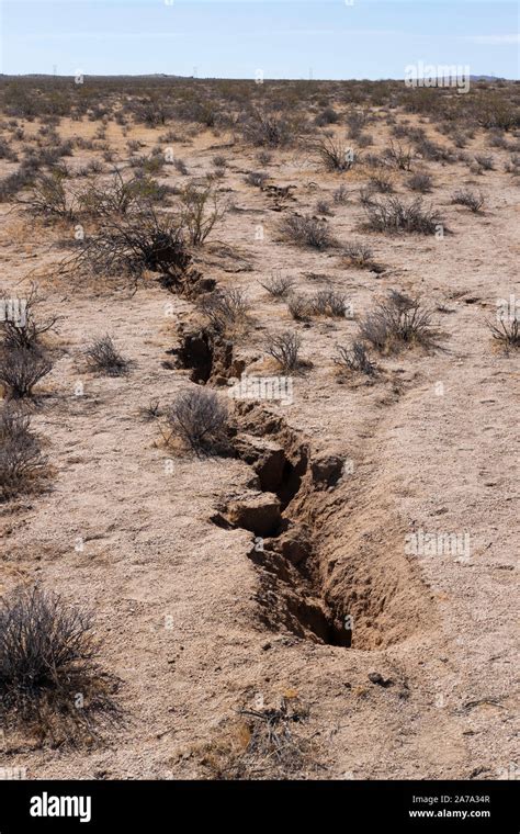 Ruptured fault responsible for Ridgecrest Earthquake Stock Photo - Alamy