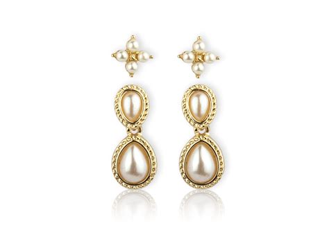 Costume Jewels - Pearl Earrings