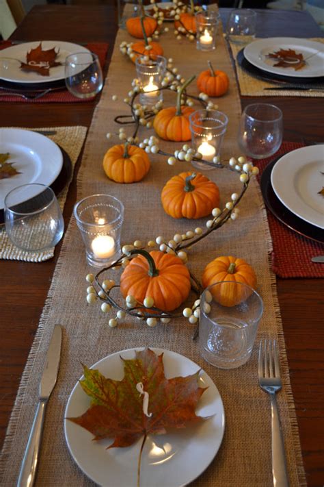 Simple Thanksgiving Table Decor Idea - 1905 Farmhouse