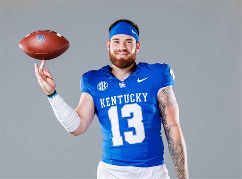 New Kentucky quarterback Devin Leary has Wildcats in awe. ‘He’s so ...