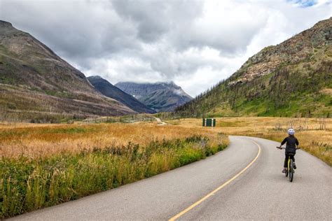 Top 10 Things to do in Waterton Lakes National Park – Earth Trekkers