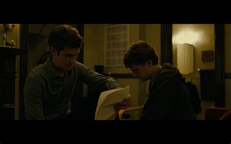 Mark Zuckerberg (Jesse Eisenberg) and Eduardo Saverin (Andrew Garfield ...