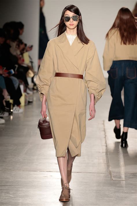 Runway: Karen Walker AW16 at New York Fashion Week - Fashion Quarterly