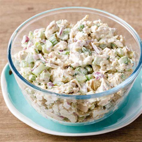 Classic Chicken Salad with Homemade Paleo Mayo (Holy Yum) | Paleo Grubs