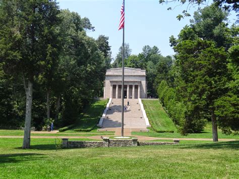 RVing Beach Bums: Abraham Lincoln Birthplace National Historical Park