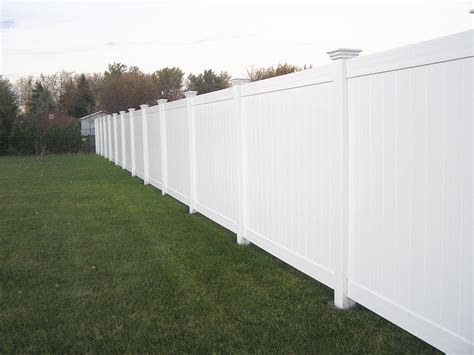 Vinyl Privacy Fencing For High Wind Areas - Resources Hub - Resources