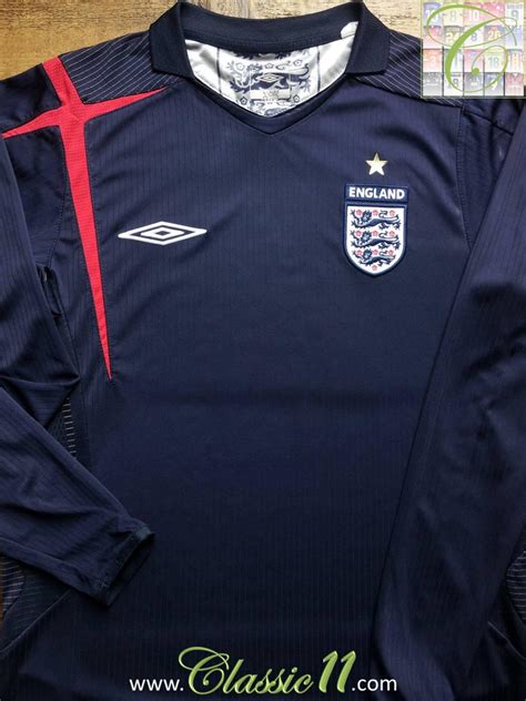 England Third football shirt 2005 - 2006. Added on 2006-10-27, 01:32