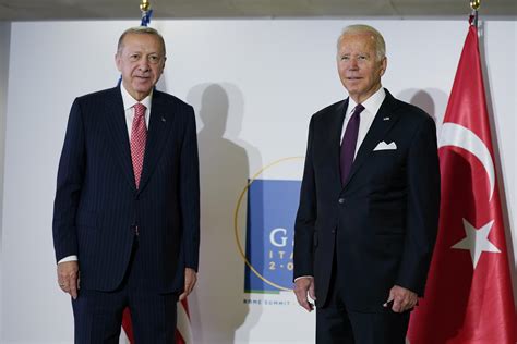 Biden tells Erdogan that US and Turkey must avoid crises | AP News