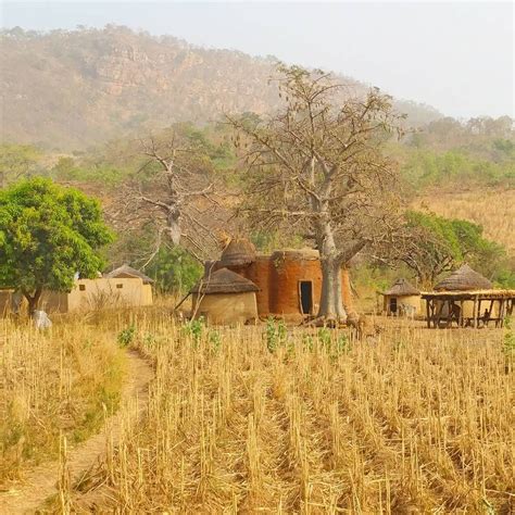 Koutammakou, Togo - the #tamberma valley is full of gorgeous vistas ...