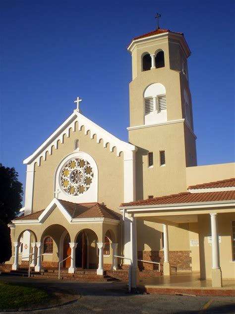 Holy Redeemer Catholic Church – Bergvliet