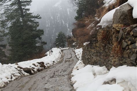 Tosh and Kasol in December: A Winter Itinerary - Tripoto