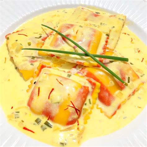 LOBSTER RAVIOLI WITH SAFFRON CREAM SAUCE - Let's Cook Some Food