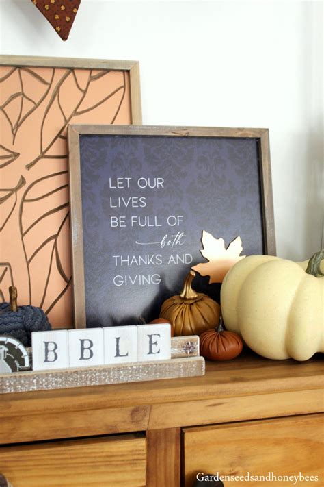 Pumpkin Thanksgiving Decor - Garden Seeds and Honey Bees