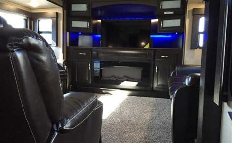 Used RVs By Owner - Grand Design Momentum 376TH