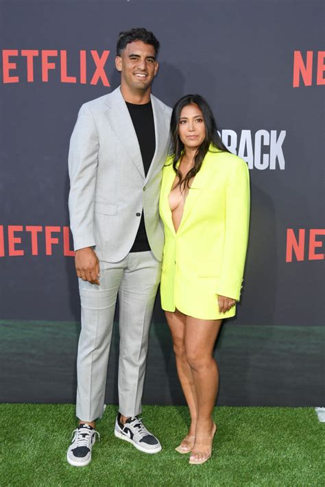 Travis Kelce Suits Up in Mint Green at Netflix's Quarterback Premiere