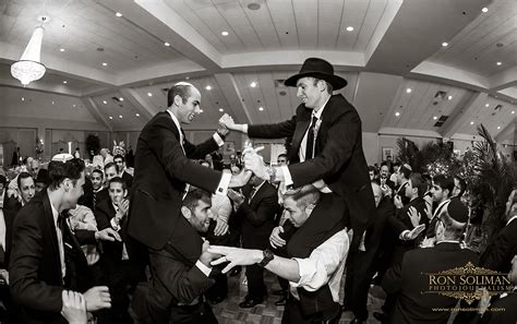 Jewish Orthodox Wedding | Naomi + Aaron - Ron Soliman Photojournalism