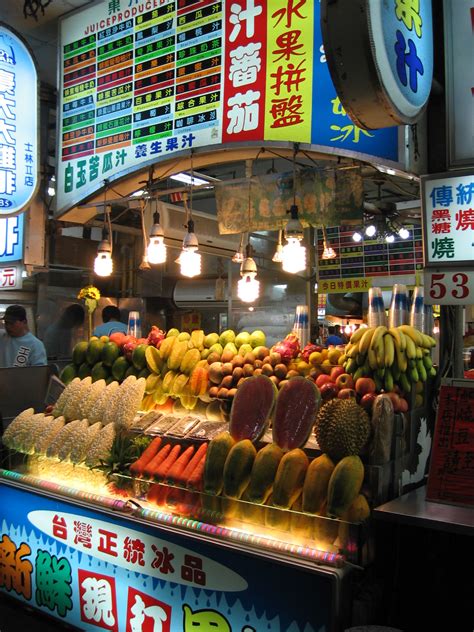 File:Shilin Night Market 13, Dec 06.JPG - Wikimedia Commons