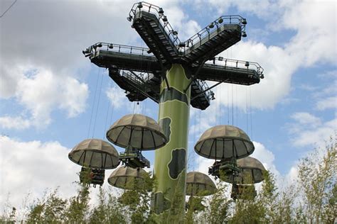Toy Soldiers Parachute Drop - Walt Disney Studios Paris | Flickr