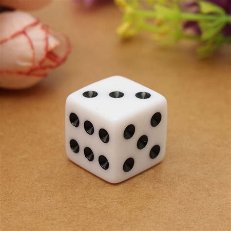 Liplasting 10Pcs/lot Plastic White 16mm Gaming Dice Standard Six Sided Decider Die RPG For ...