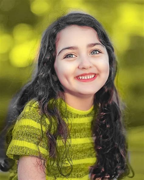Anahita Hashem💫 on Instagram: “yellow،” in 2022 | Beauty girl, Beautiful women videos, Pakistani ...