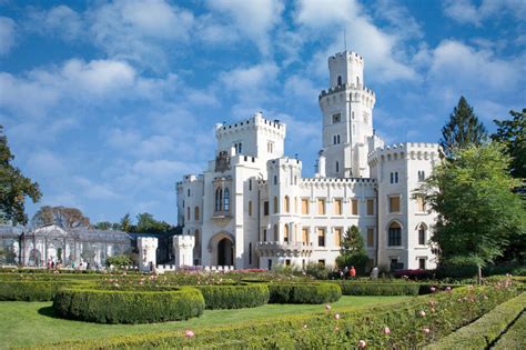 Hluboka Castle, Czech Republic jigsaw puzzle in Castles puzzles on TheJigsawPuzzles.com