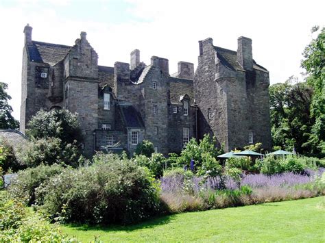 Largo Baywatch: Scotland's Gardens - Kellie Castle