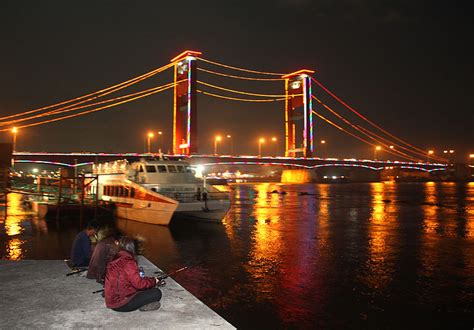 800px-Ampera_Bridge_at_Night,_Palembang – The Muslim Times