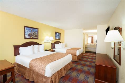 Travelodge by Wyndham Montgomery East | Montgomery, AL Hotels