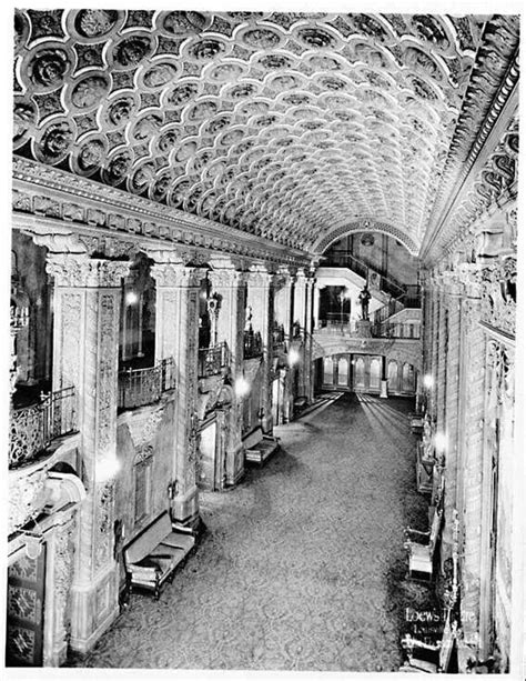 Louisville Palace interior | Louisville kentucky, Louisville, Kentucky ...