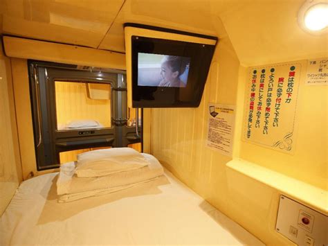 7 Pod And Capsule Hotels In Shinjuku, Tokyo | Trip101