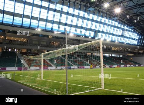 Aspire Dome, Indoor Football Stadium, Doha, Qatar. Middle East Stock Photo - Alamy