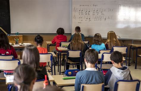 15 alumnos por aula, sin espacio ni profesorado suficientes | Sociedad | EL PAÍS