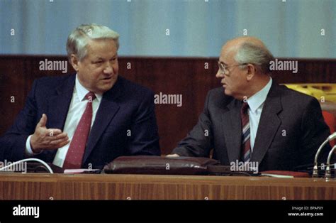 Boris Yeltsin Moscow 1991 High Resolution Stock Photography and Images ...