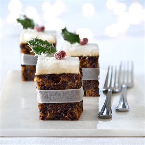 21 Christmas Cake Ideas to Serve on Your Christmas Day – InspirationSeek.com