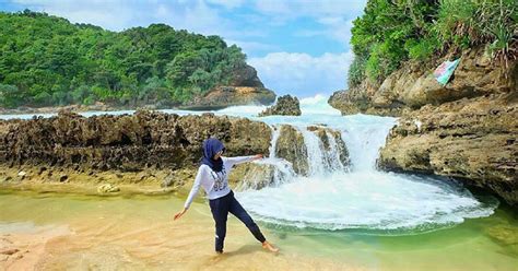 15 pantai tersembunyi di Malang yang benar-benar unik dan indah